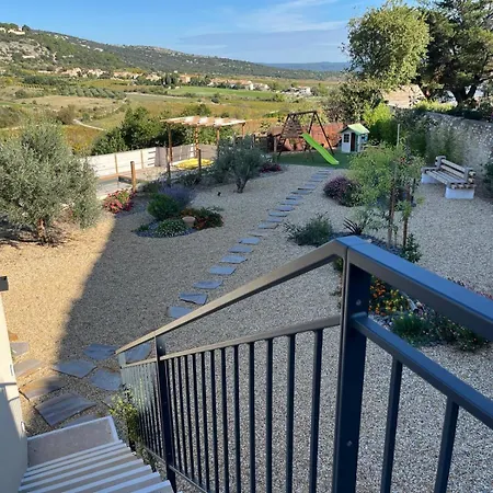 Feriehus Aigues Vives - Les Jardins