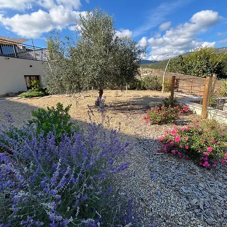 Aigues Vives - Les Jardins Montpeyroux (Herault)